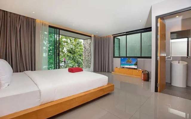 Designer 4BR Pool Villa Gentle Breeze
