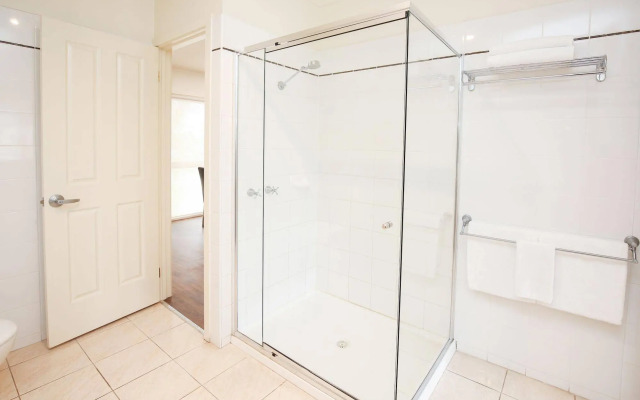 Aquarius All Suite Apartments