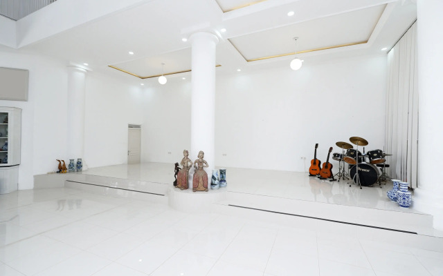 Capital O 1888 Griya RW Family Guest House