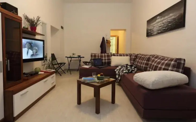 Studios Castropola