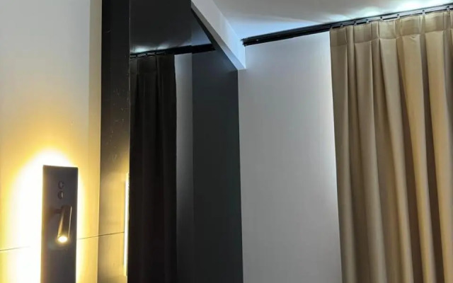Hotel Consul
