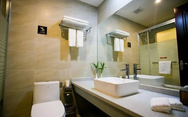 Hequn Hotel – Bathroom – Shaoxing