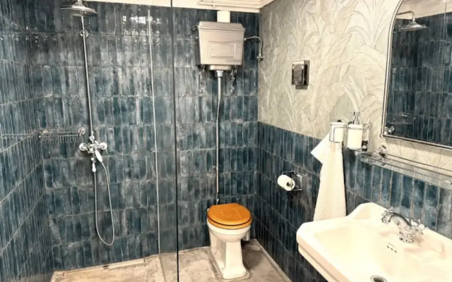 Baldursbra-Central Studio Apartment