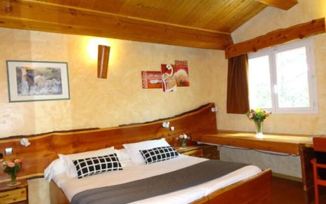 Location Villa et Studios Roquebrune-sur-Argens