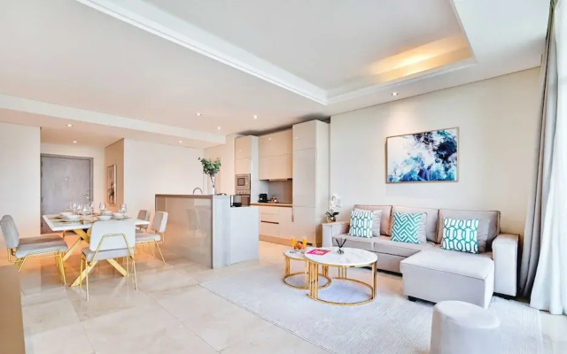 LUX The Elegant Palm Beach Suite