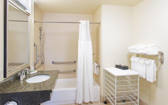 Staybridge Suites Everett-Paine Field by IHG