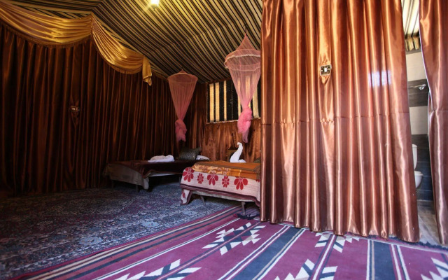 Captain's Desert Camp