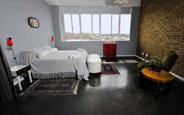 12 Decades Art Hotel