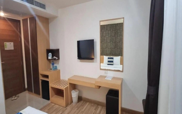 iCheck inn Central Patong