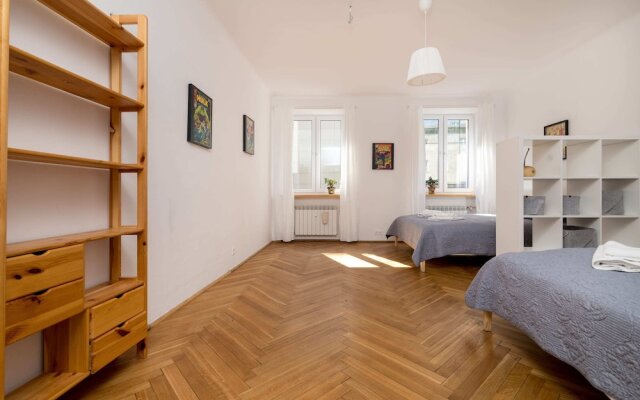 Royal Route Apartment for 10 people