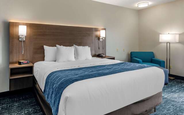 Comfort Inn & Suites Troutville - Roanoke North /