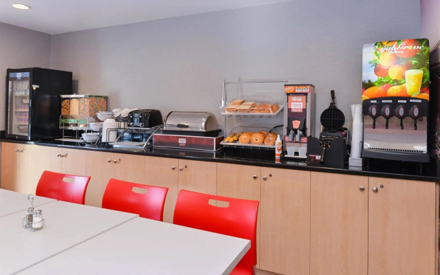 Red Lion Inn and Suites Brooklyn
