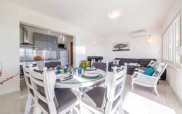 Awesome Home in Kastel Stari With Wifi and 3 Bedrooms