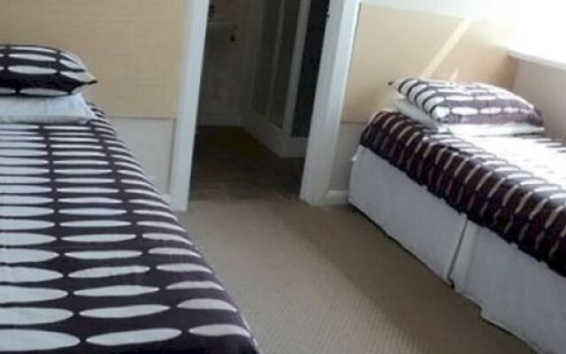 Cabana Hotel