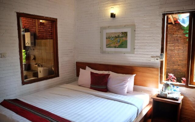 Cempaka Borobudur Guest House