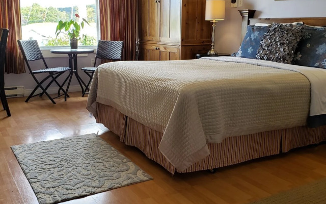 Antigonish Evergreen Inn