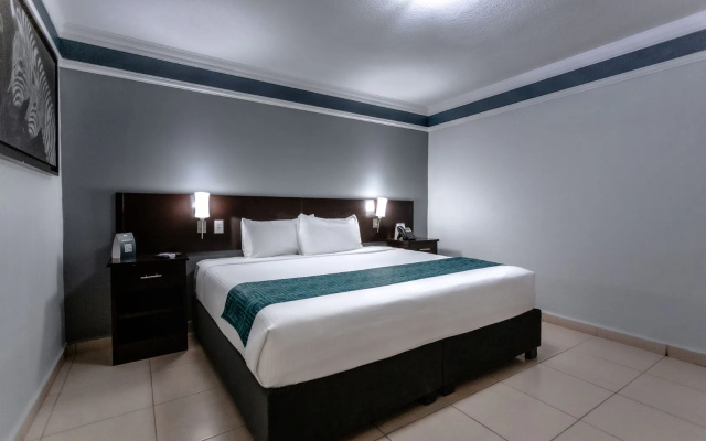 InHouse Hotel León