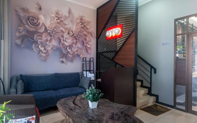 OYO 3216 Ellegan Residence