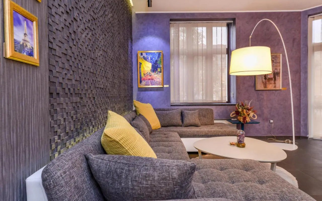 Champs-Élysées Sofia | 2-BDR, 2-BTHR Tsar Simeon Suite