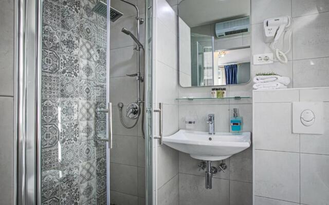 Theatre Luxury Rooms