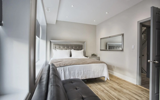 Toronto Rooms and Suites