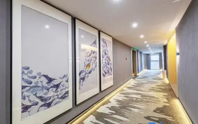 Shiji Huayin Hotel