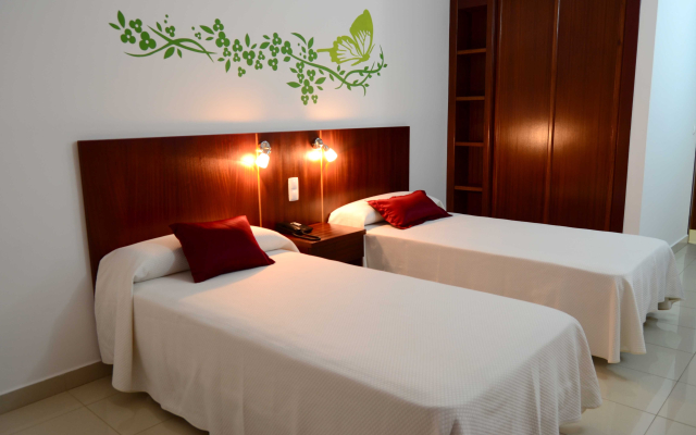 Hotel LIVVO Don Paco
