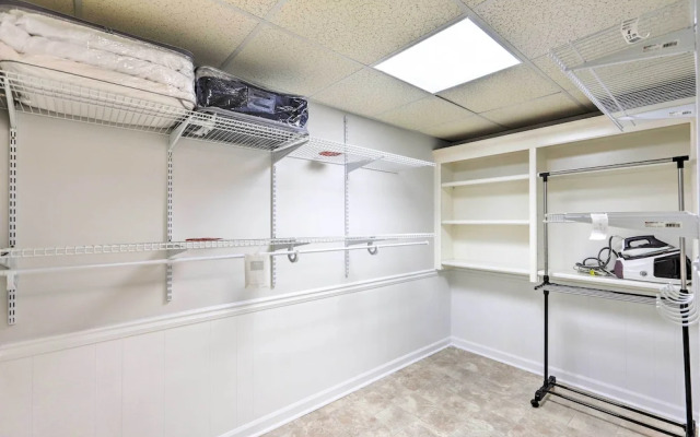 Immaculate Suwanee House w/ Pool & Game Room!