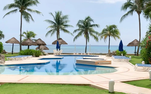 Beach Front Luxury condo