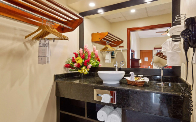 Best Western Plus Belize Biltmore Plaza
