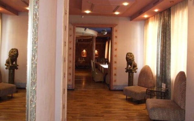 Hotel Leo