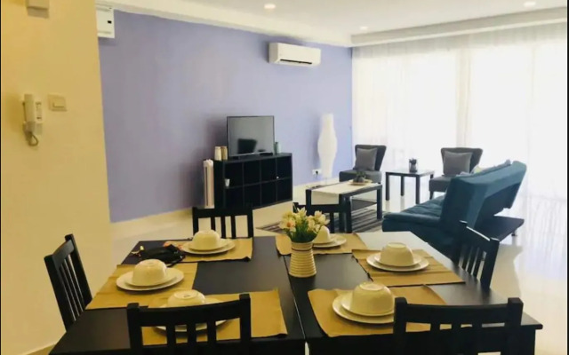 Sky Bungalow Green Beverly Hills