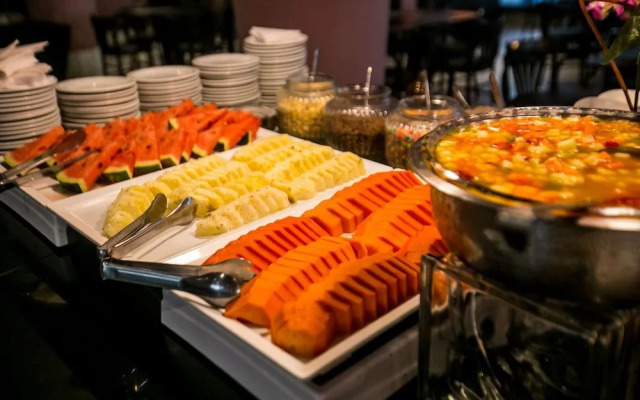 Favorita Golden Hotel e Eventos