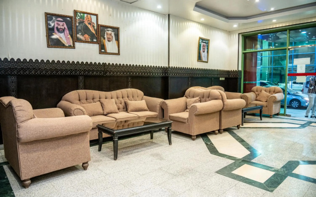 OYO 150 Al Hamra Palace Al Aswaq