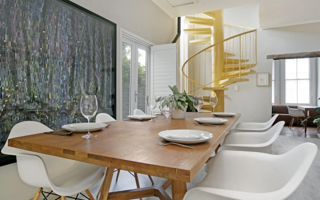 The Gordon Townhouse