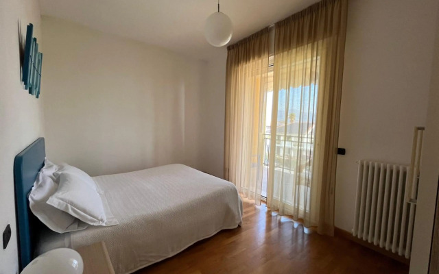 Alter ego sea apartment