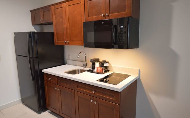 Best Western Ingleside Inn & Suites