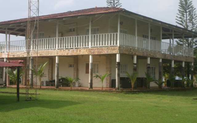 Bocas Ridge Hotel & Residences