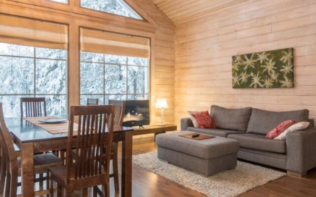 Holiday Home Luoston karpalo