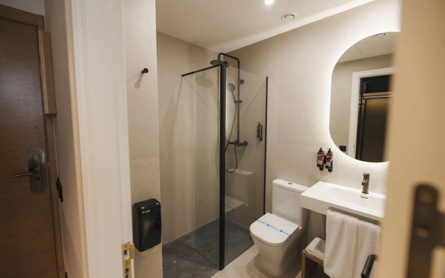 Hotel Mondragon