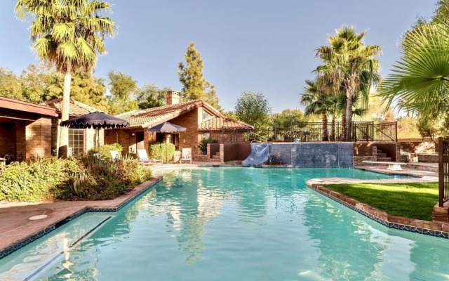 Scottsdale Cottonwoods Resort & Suites