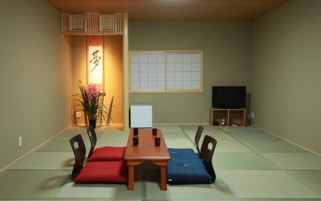 Wafu Ryokan Uehonmachi