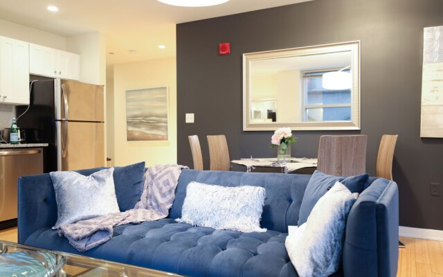 Boston Commons Apartments by Barsala