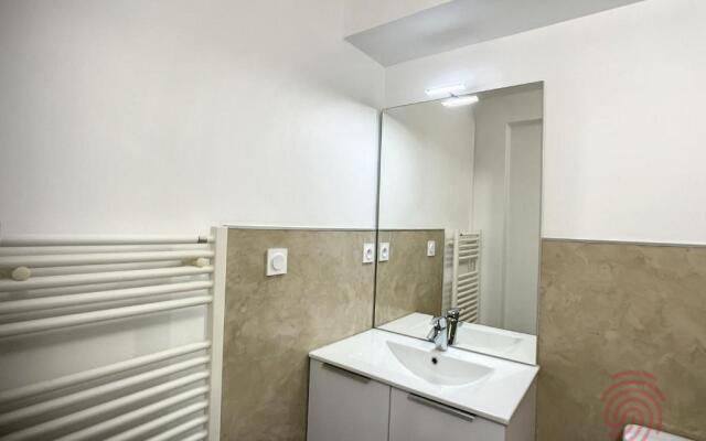 Appartement Lamalou-les-Bains, 1 pièce, 2 personnes - FR-1-451-56