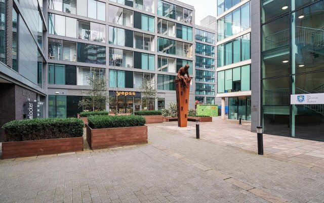 Bright, Stylish 2BR Apartment in Central Sheffield