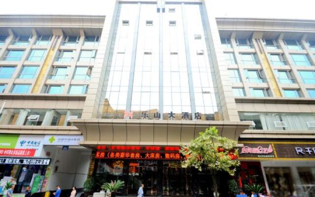Leshan Hotel