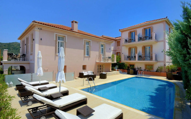 Korina Gallery Hotel