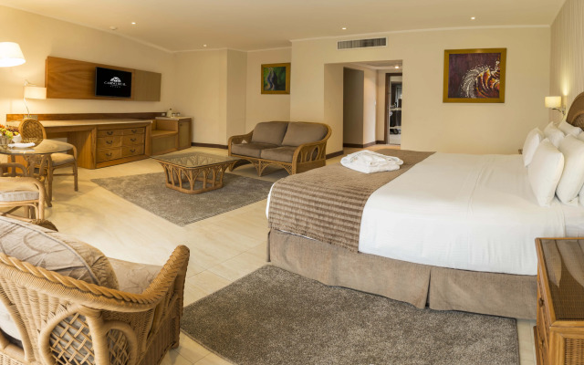 Camino Real Hotel