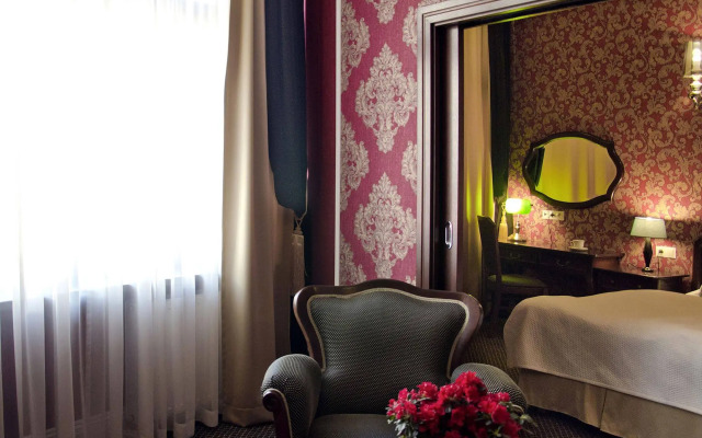 SleepWalker Boutique Suites