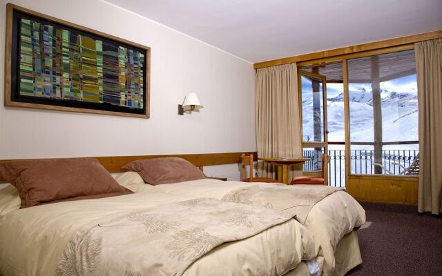 Hotel Puerta Del Sol